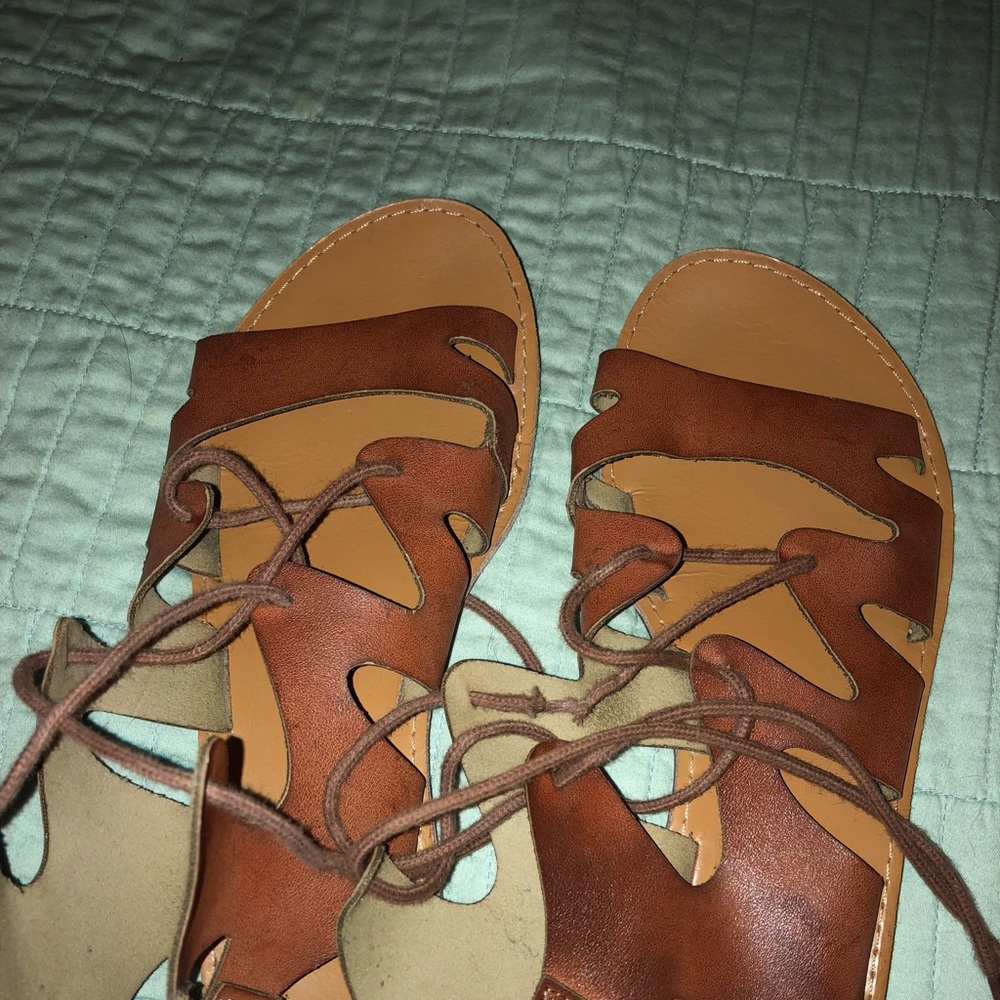 Super cute brown sandals